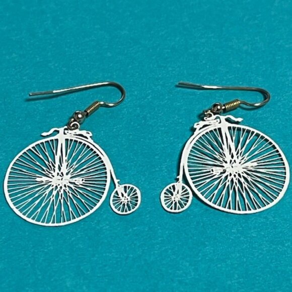 White Colored Old Fashioned Style Bicycle Pierced Earrings 2"x1.25" - Picture 1 of 14